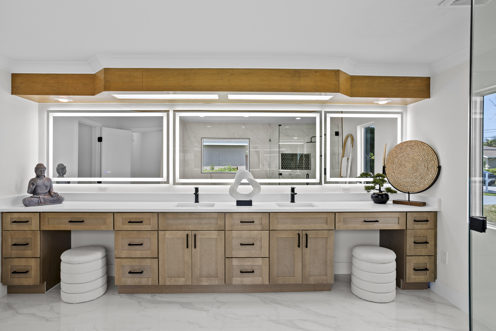 Staged bathroom, Tampa Bay FL