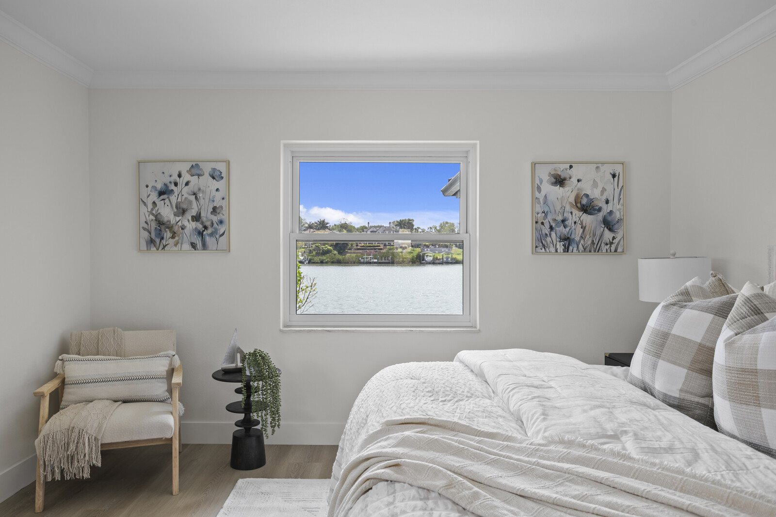 Staged home in Apollo Beach, FL