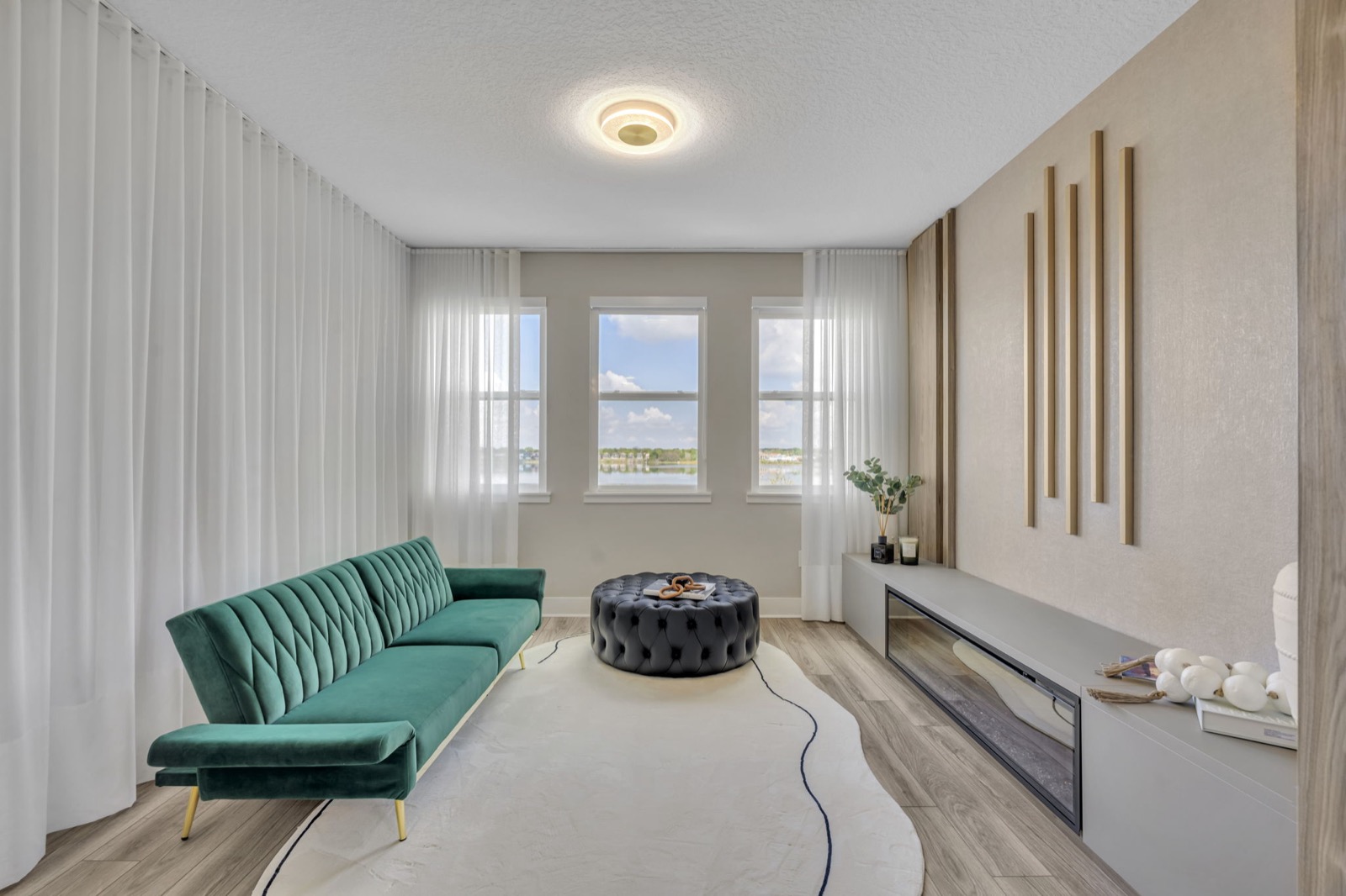 Professionally staged home in Pinellas Park, FL
