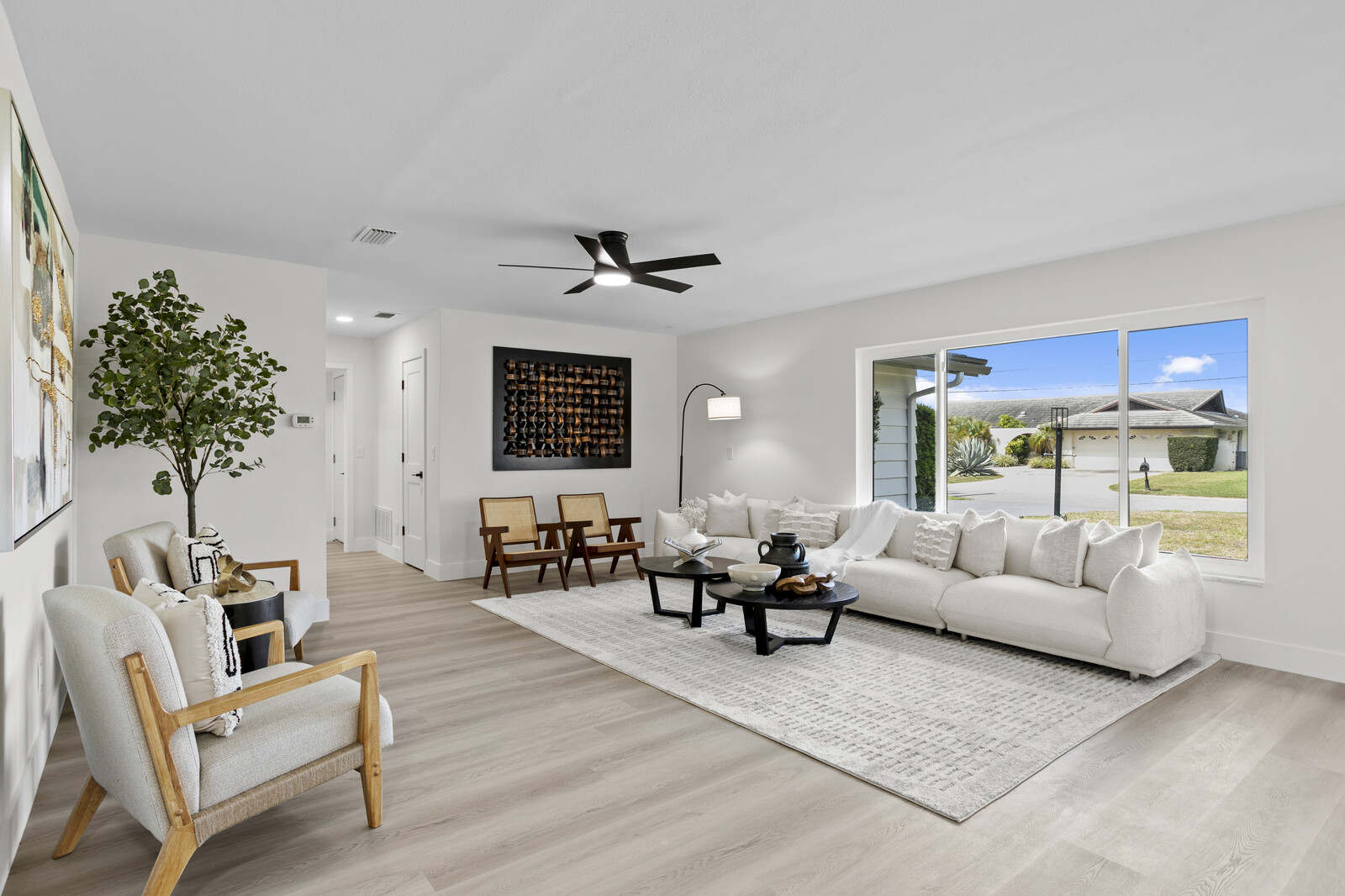Staged home in Oldsmar, FL